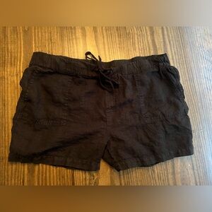 Black Caslon linen shorts - XL